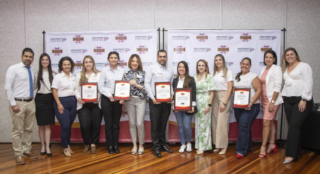 Proveedores ganadores y equipo Arcos Dorados Costa Rica