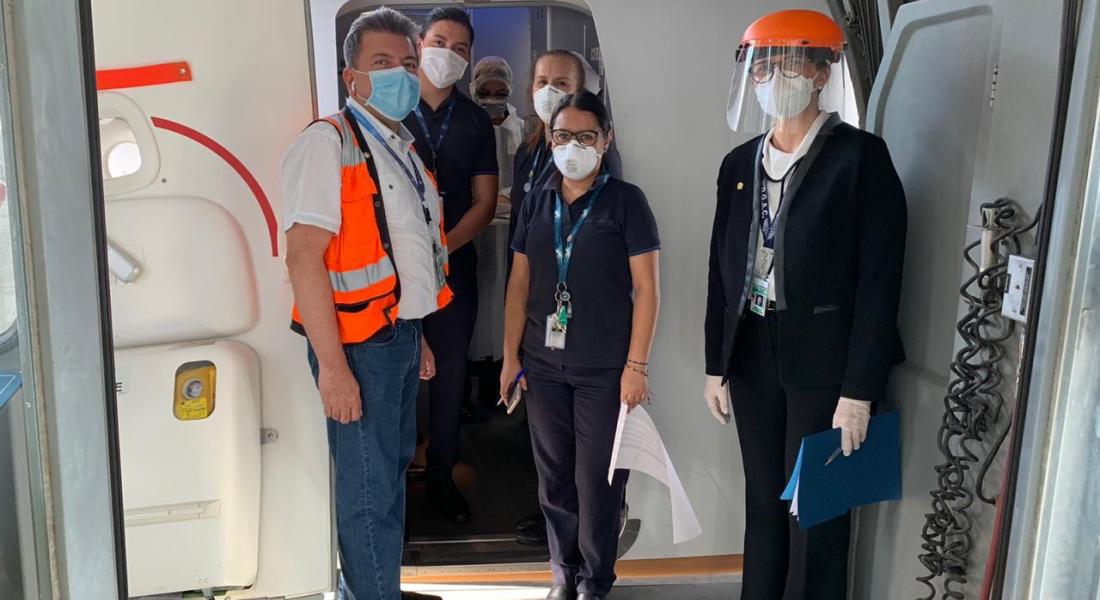 Segundo vuelo humanitario trae de regreso a 155 costarricenses provenientes de México, Belice y Guatemala