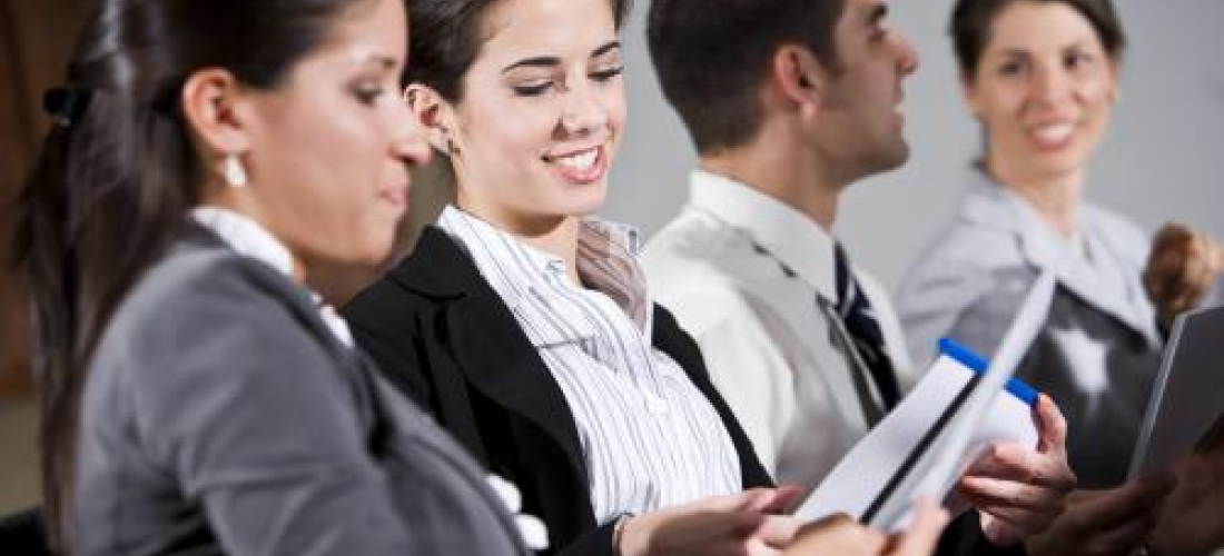 ¿Estoy sufriendo una discriminación ilegal por género en el trabajo?