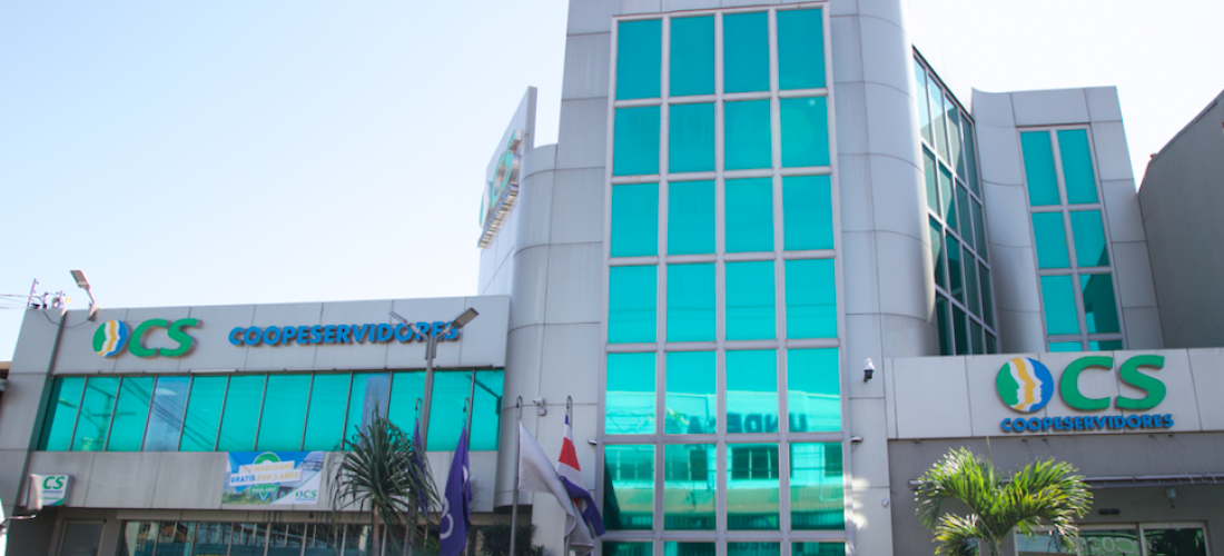 oopeservidores (CS) se convierte en la primera cooperativa de ahorro y crédito Carbono Neutro Plus del país