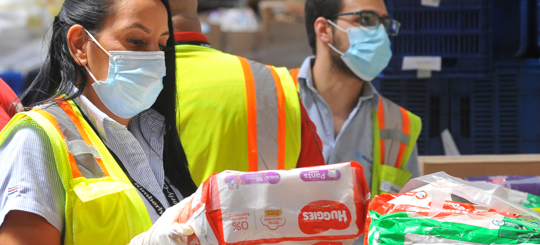 Banco de Alimentos recibe apoyo de voluntarios de Kimberly-Clark en Costa Rica