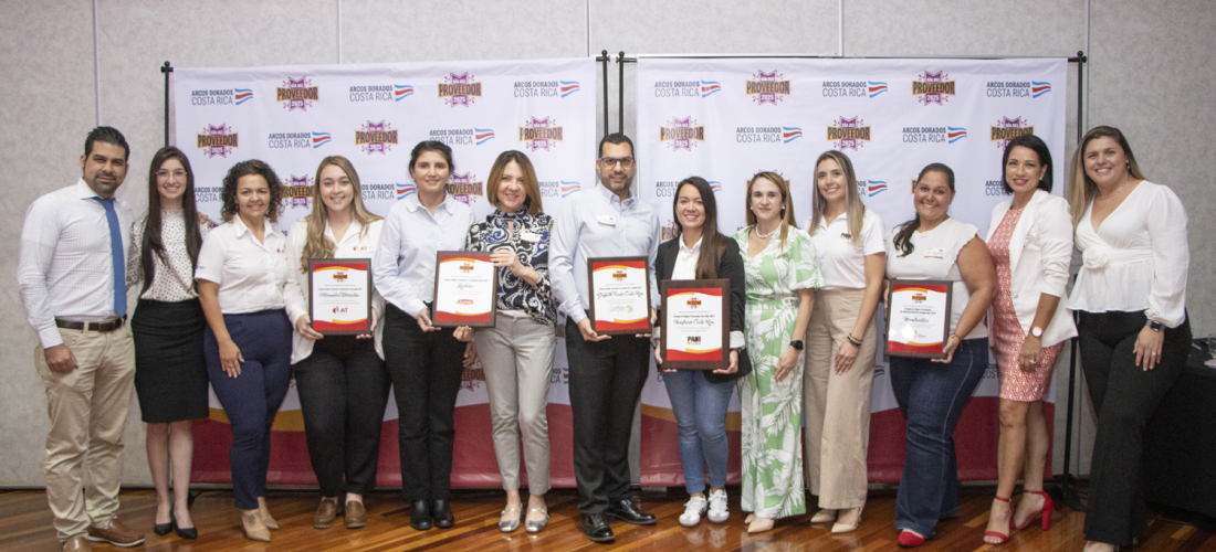 Proveedores ganadores y equipo Arcos Dorados Costa Rica 
