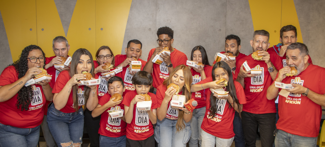 Logo campaña por Arcos Dorados Costa Rica 